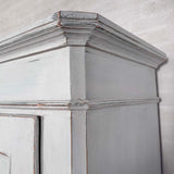 Klædeskab med bøjlestang Klædeskab med bøjlestang