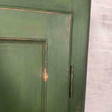 Klædeskab med bøjlestang Klædeskab med bøjlestang