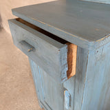 Sengebord Sengebord lyseblåt åben skuffe