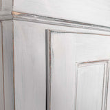 Klædeskab med bøjlestang