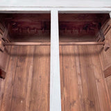 Klædeskab med bøjlestang og knager