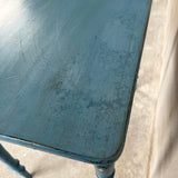 Sidebord blå close up bordplade