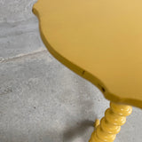 Piedestalbord gul bordkant